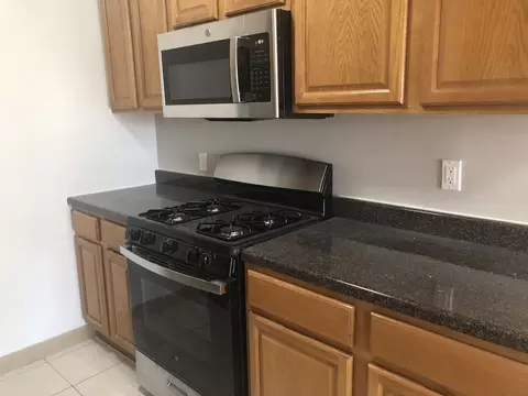 147 Main St #4D, Ridgefield Park, NJ 07660