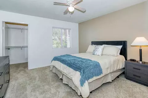 9405 S Eastern Ave, Paradise, NV 89123