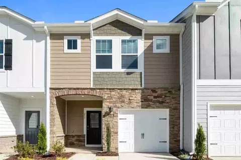 217 Brook Farm Ln, Fuquay Varina, NC 27526