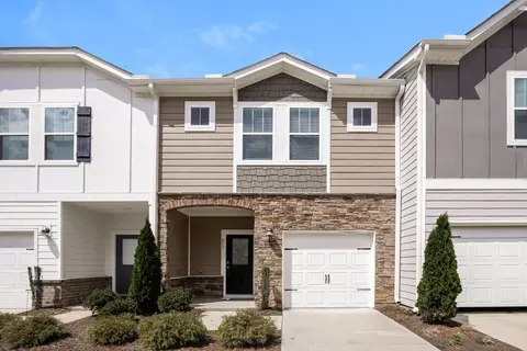 217 Brook Farm Ln, Fuquay Varina, NC 27526
