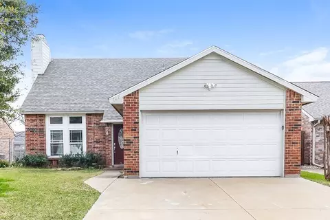 702 Ponderosa Dr, Forney, TX 75126