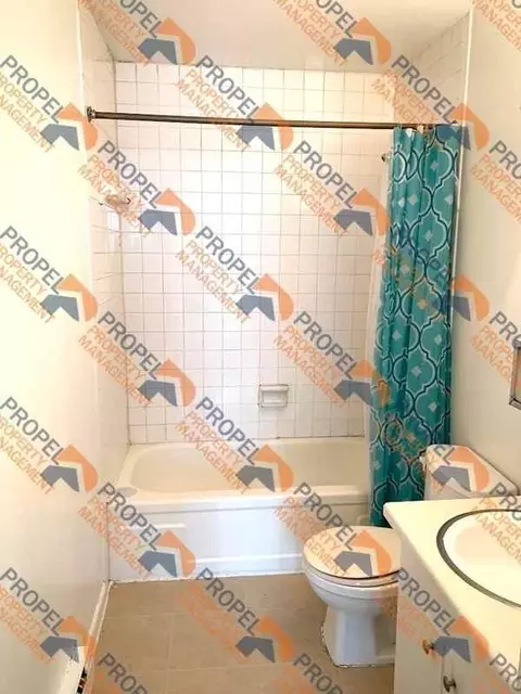 33402 Michigan Ave, Wayne, MI 48184 photo 7