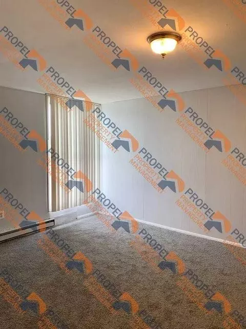 33402 Michigan Ave, Wayne, MI 48184 photo 6