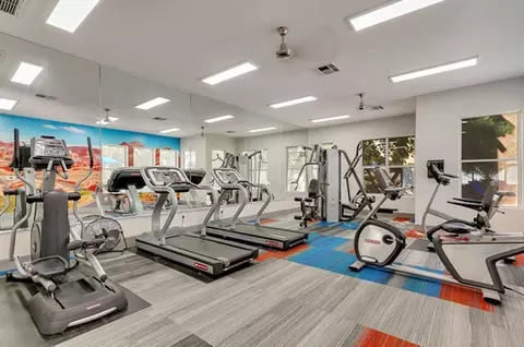 1349 W Horizon Ridge Pkwy, Henderson, NV 89012