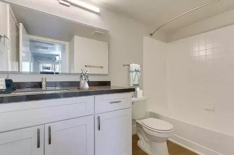1349 W Horizon Ridge Pkwy, Henderson, NV 89012