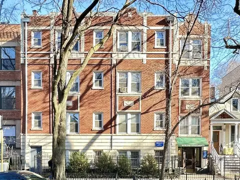 2827 N Burling St #202, Chicago, IL 60657