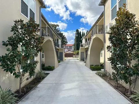 12 N Marengo Ave, Alhambra, CA 91801