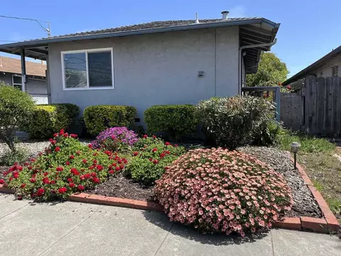 1656 150th Ave, Ashland, CA 94578