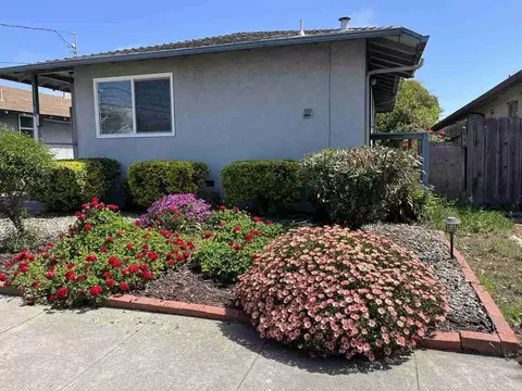 1656 150th Ave, Ashland, CA 94578
