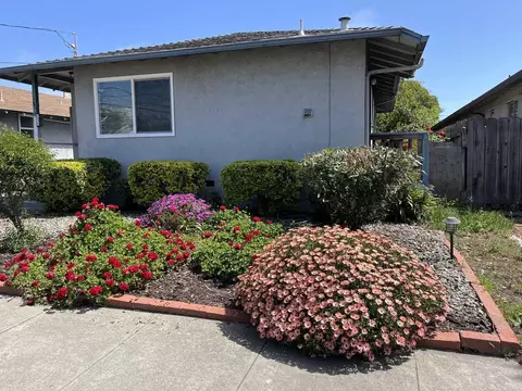 1656 150th Ave, Ashland, CA 94578