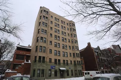 550 W Arlington Pl #708, Chicago, IL 60614