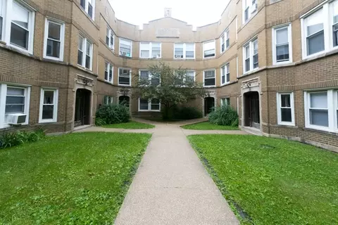 4828 W Addison St #G, Chicago, IL 60641