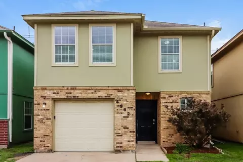 4962 N Cancun Dr, Houston, TX 77045