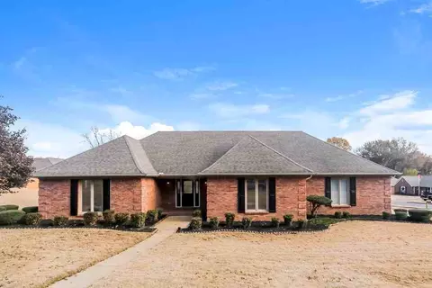 6404 Evergreen Dr, Southaven, MS 38671