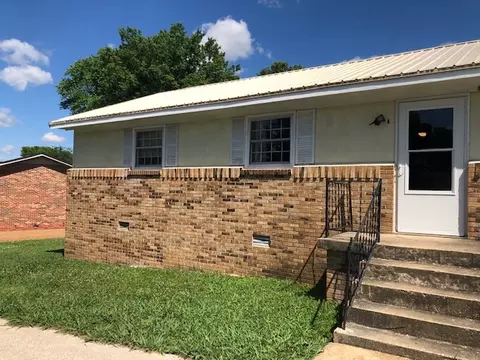400 Sioux Trl # B, Columbia, TN 38401