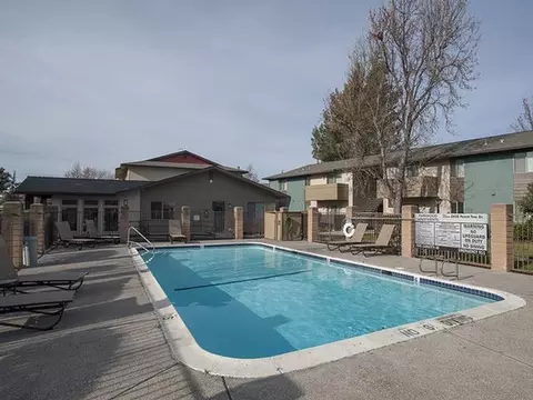 2450 Peach Tree Dr, Fairfield, CA 94533