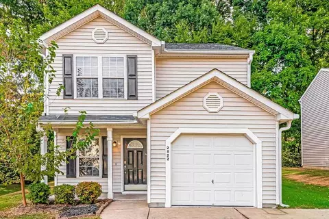 2822 Filbert St, Raleigh, NC 27610