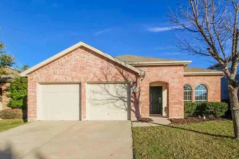 1134 Partridge Dr, Aubrey, TX 76227