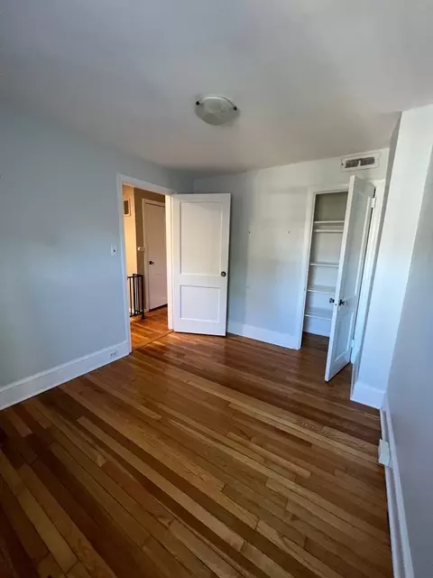 332 E Street SE, Washington, DC 20003 photo 19