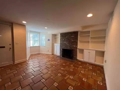 332 E Street SE, Washington, DC 20003 photo 3