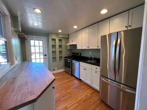 332 E Street SE, Washington, DC 20003 photo 11