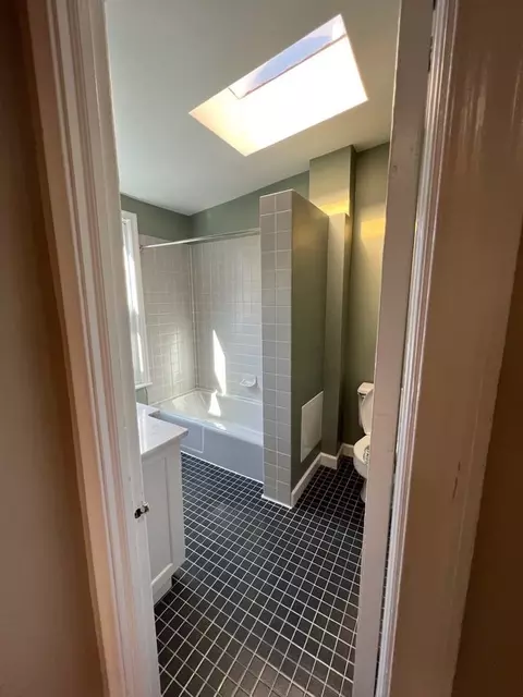 332 E Street SE, Washington, DC 20003 photo 15
