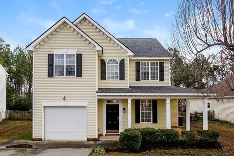 224 Stansbury Ln, Clayton, NC 27527