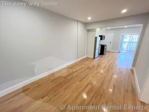 374 Oxford St #4, Cambridge, MA 02140