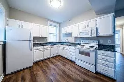 234 E 9th St #304, Indianapolis, IN 46204
