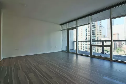 805 N La Salle Dr #PH, Chicago, IL 60610