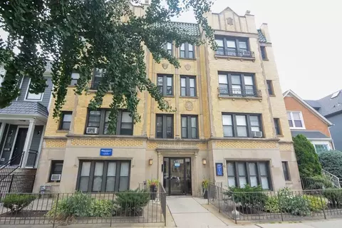 4737 N Hermitage Ave #403, Chicago, IL 60640