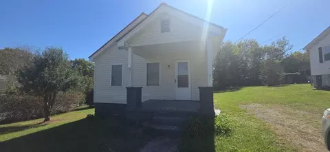 327 Hayes St #1, Woodbury, TN 37190