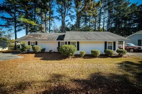 4437 Township Dr #8A, Oakwood, GA 30566