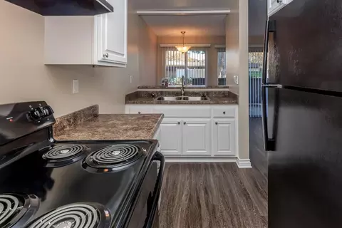 1717 E Birch St, Brea, CA 92821