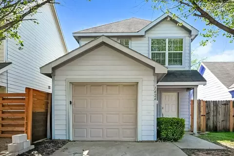 1424 Pine Ln, Fort Worth, TX 76140