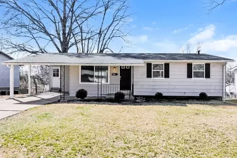 1570 Tahoe Dr, Florissant, MO 63031