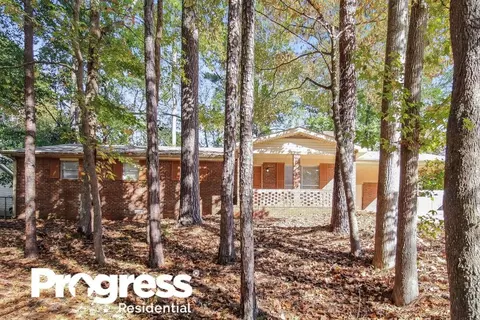 581 Mary Erna Dr, Fairburn, GA 30213