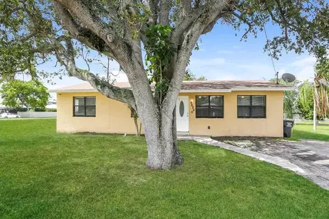 4620 SW 23rd St, Pembroke Park, FL 33023