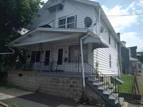 634 E 4th St #634, Mount Carmel, PA 17851