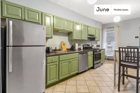 1905 Beacon St #1, Brookline, MA 02445