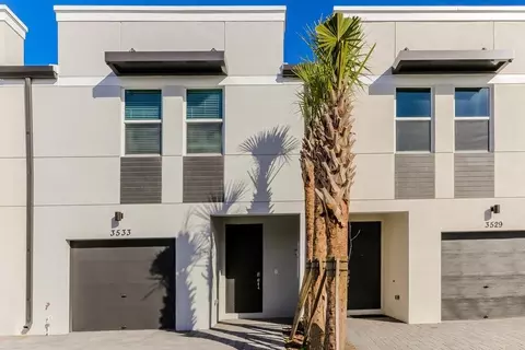 3533 Joshua Tree St, Palm Springs, FL 33461