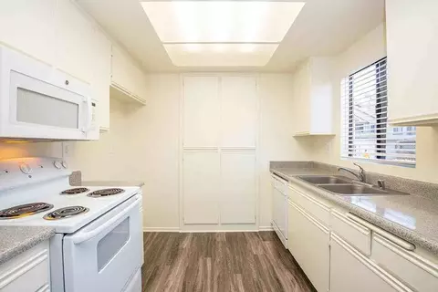 26571 Normandale Dr, Lake Forest, CA 92630