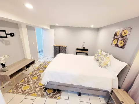 10 Undisclosed Ave #A, Hempstead, NY 11550
