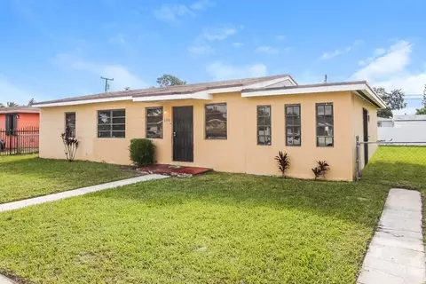 3270 NW 177th Ter, Miami Gardens, FL 33056