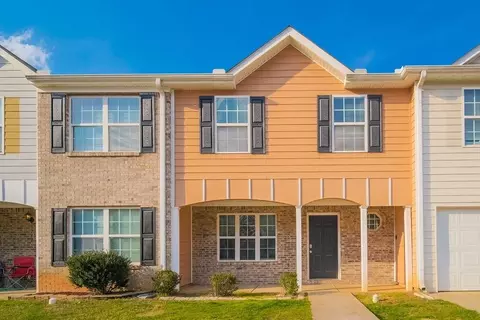 1761 Old Dogwood, Jonesboro, GA 30238