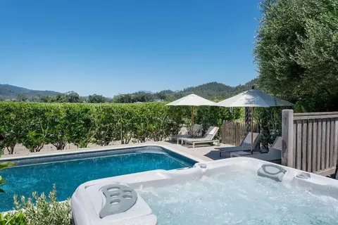 430 Pratt Ave, Saint Helena, CA 94574