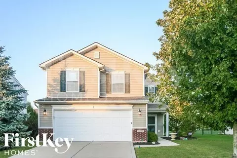 3807 Tartan Trl, Whitestown, IN 46075