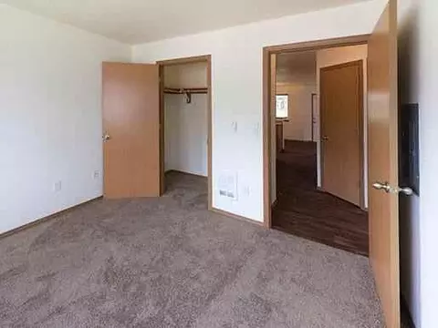 12330 SE Bush St, Portland, OR 97236