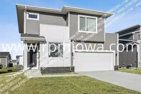 4028 NE 4th St, Ankeny, IA 50021