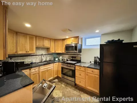 88 Park Ave #A, Cambridge, MA 02138